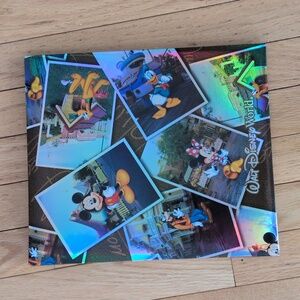 Walt Disney World Holographic Punch Out Souvenir Photo Album